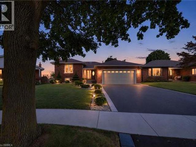 15 Fox Run, Brantford, ON, N3R 7P9 house for sale | Listing ID 40863 | Royal LePage