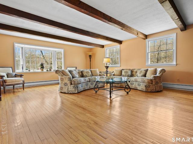 15 Flat Rock Dr, Ridgefield, CT 06877 | MLS #24185