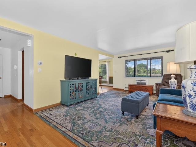 15 G Kensington Rd # G