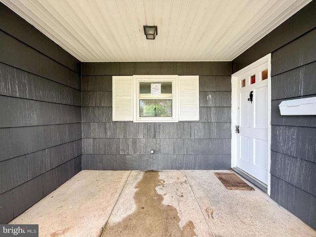 15 Garrett Lane