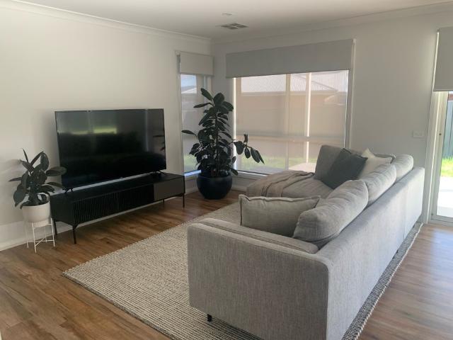 15 Gibson Boulevard, Tangambalanga