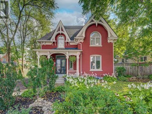 15 Gilholm Avenue, Cambridge, ON, N1S 1T3 house for sale | Listing ID X13737 | Royal LePage