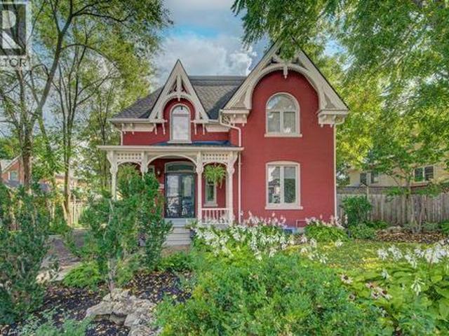 15 Gilholm Avenue, Cambridge, ON, N1S 1T3 house for sale | Listing ID 40857 | Royal LePage