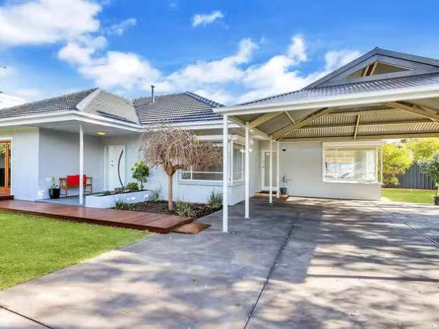 15 Glen Lossie Street, Woodville South, SA 5011