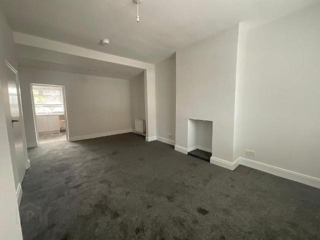 15 Glenbank Parade, Belfast, BT14 8AT