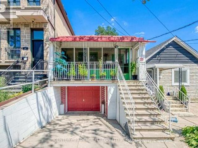 15 Haverson Boulevard, Toronto, ON, M6M 3J5 house for sale | Listing ID W13881 | Royal LePage