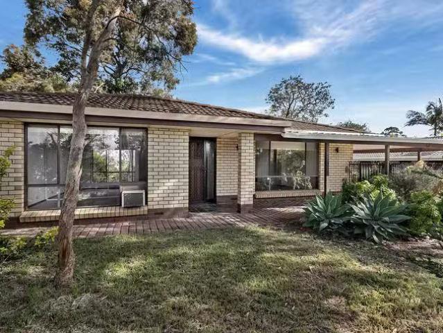 15 Headingley Street, Hope Valley, SA 5090