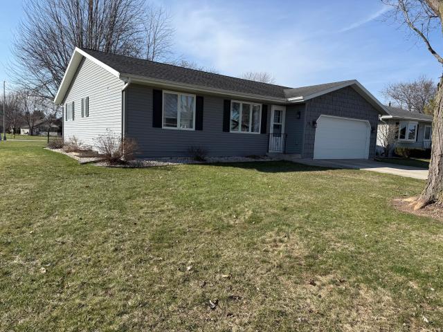 15 Heritage Ln, Unit 10, Fond du Lac, WI 54935 | MLS #1964