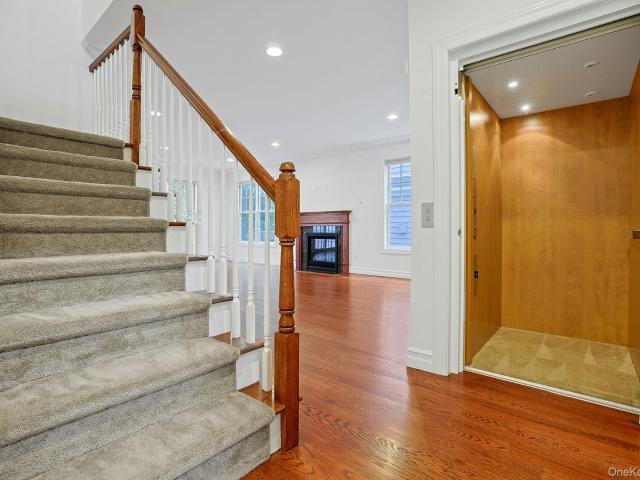 15 Hidden Ridge Court