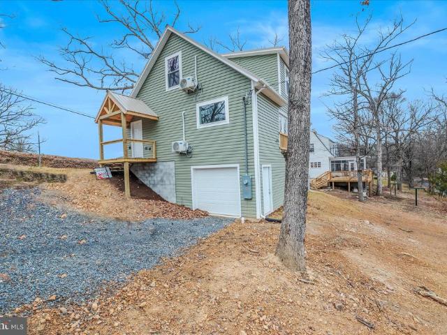 15 Hilltop Street