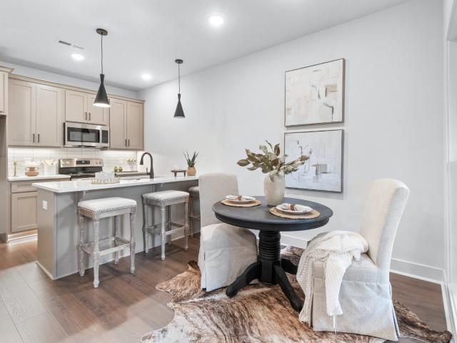 15 holland park west