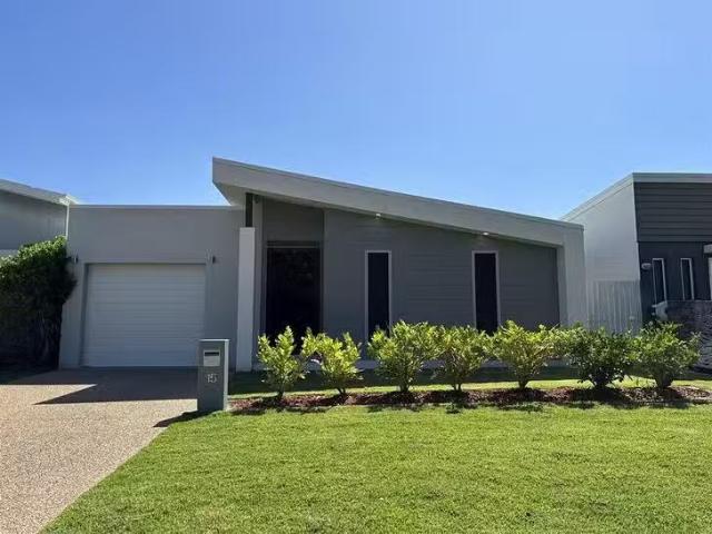 15 Huxley Crescent, Oonoonba, QLD 4811