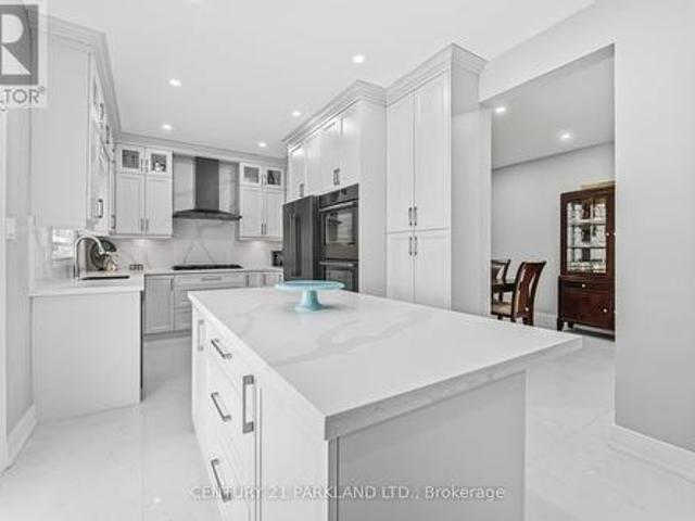 15 Jonas Millway, Whitchurch Stouffville, ON, L4A 0M4 house for sale | Listing ID N12970 | Royal LePage