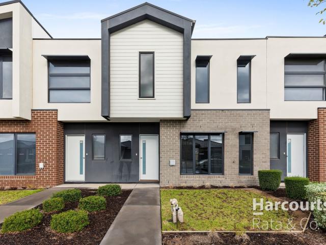 15 Joey Crescent, Deanside, VIC 3336