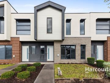 15 Joey Crescent, Deanside, VIC 3336