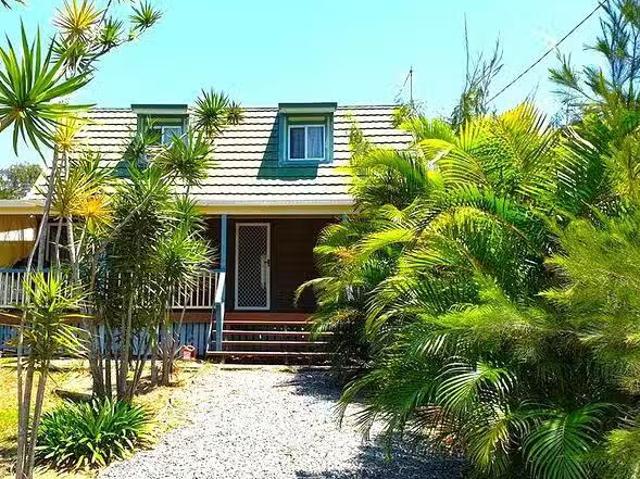 15 Koonwarra Parade, Macleay Island, QLD 4184