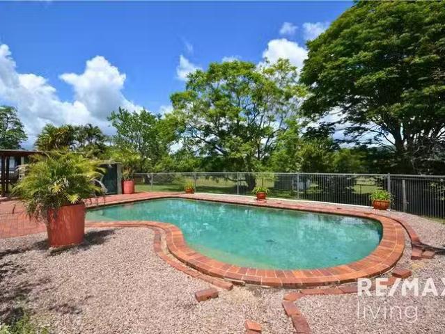 15 Kropp Road, Woodford, QLD 4514