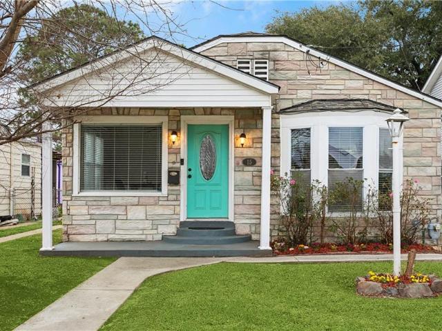 15 Labarre Place