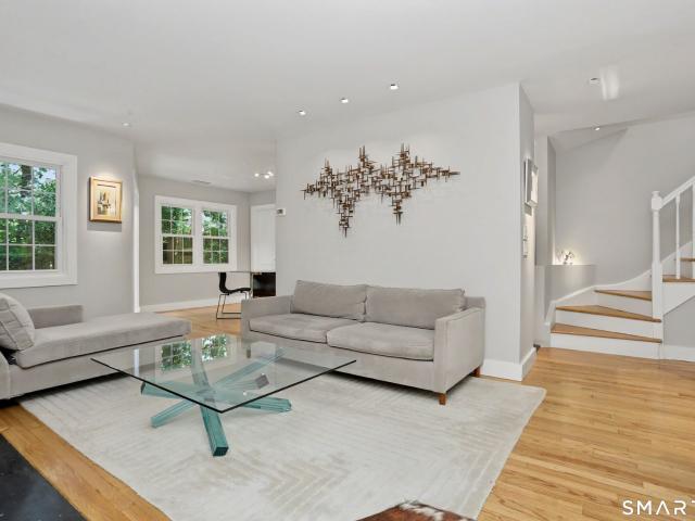 15 Le Grande Avenue Unit 1, Greenwich, US, CT