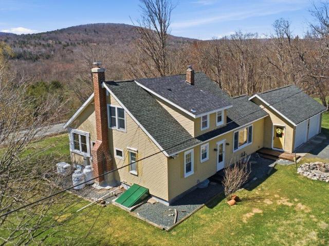 15 Loneoak Lane