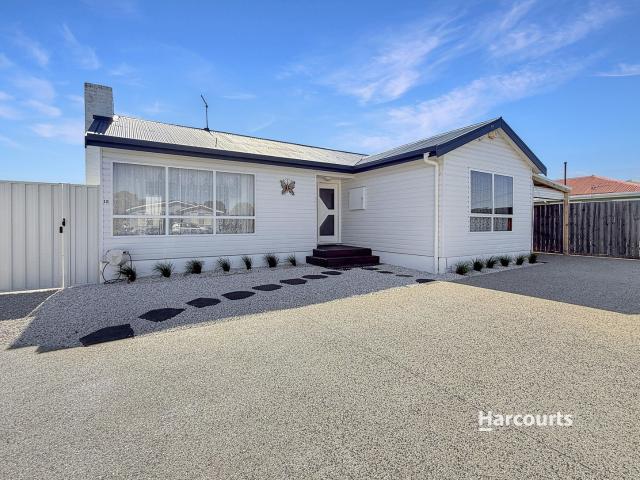 15 Locket Street, ULVERSTONE, TAS 7315