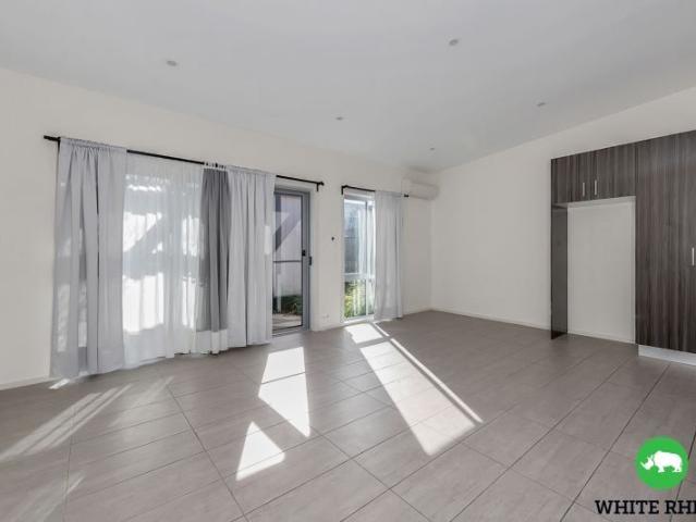 15 Lovegrove Walk, Googong