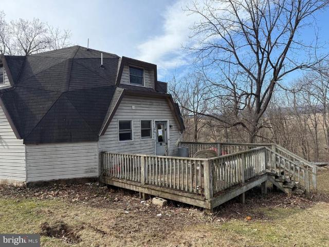 15 Lower Paradise Drive