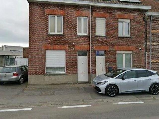 15 m2 apartment for rent in Spiere Helkijn