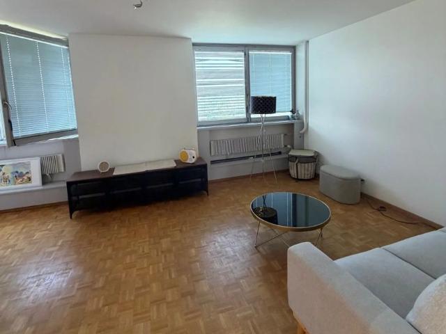 15 m²