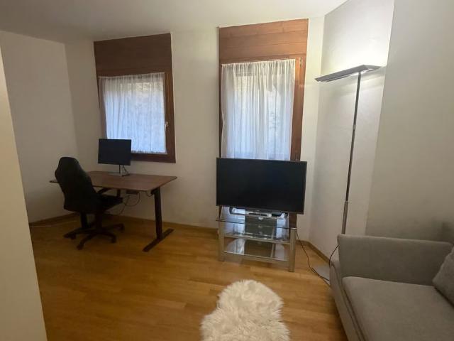 15 m²