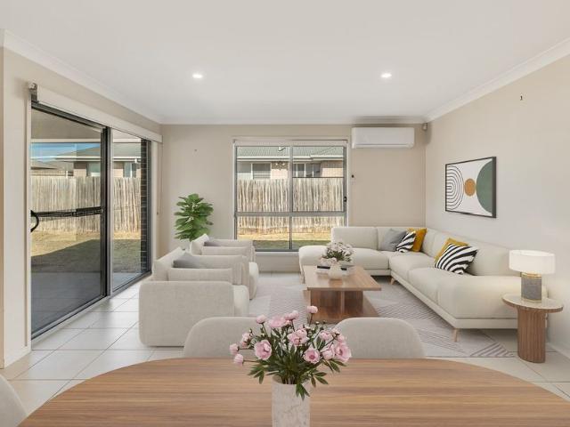 15 McIntosh Street
