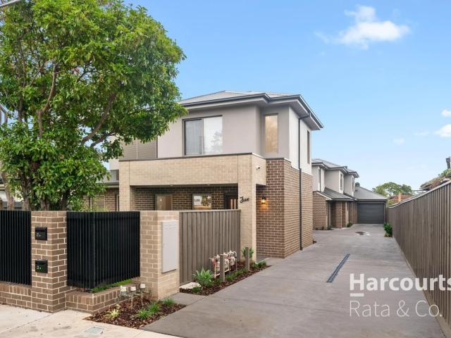1/5 Mahoneys Road, Reservoir, VIC 3073