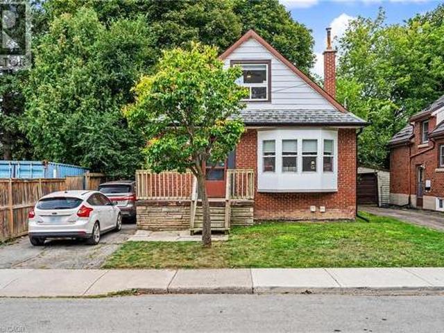 15 Mapes Avenue, Hamilton, ON, L8S 2K3 house for sale | Listing ID 40865 | Royal LePage