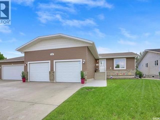 15 Marigold Crescent, Moose Jaw, SK, S6J 1L2 house for sale | Listing ID SK040076 | Royal LePage
