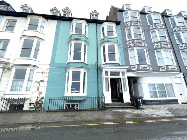 15 Marine Terrace, Aberystwyth, 1 bed apartment to rent £850 pcm £196 pw