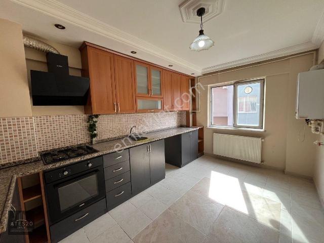 15 Mayıs Mahallesinde 3+1 Ebeveyn Banyolu Arakat Kiralık Fırsat Daire.