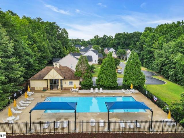 15 Meadow Rose Drive