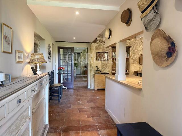 15 minutes de Monségur – Magnifique propriété en pierre de 5. 282m² Monségur