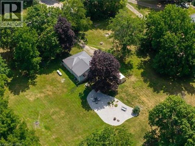 15 Middlemiss Avenue, Melbourne, ON, N0L 1T0 house for sale | Listing ID 40853 | Royal LePage