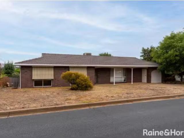 15 Miller Avenue, TOLLAND House for rent Listed by Kara Willi.