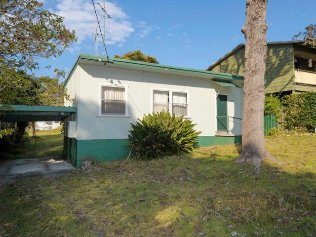 1/5 Montevideo Parade, NELSON BAY NSW 2315