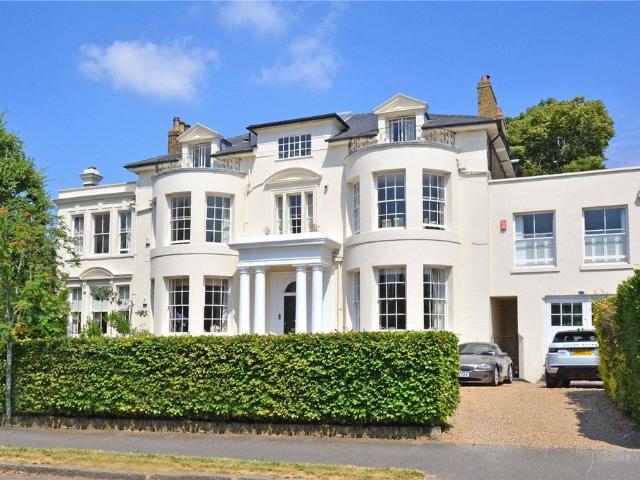 15 Morden Road, Blackheath Cator Estate, London, SE3 0AA, United Kingdom | 3 bed apartment for rent #137557676 | Rentberry
