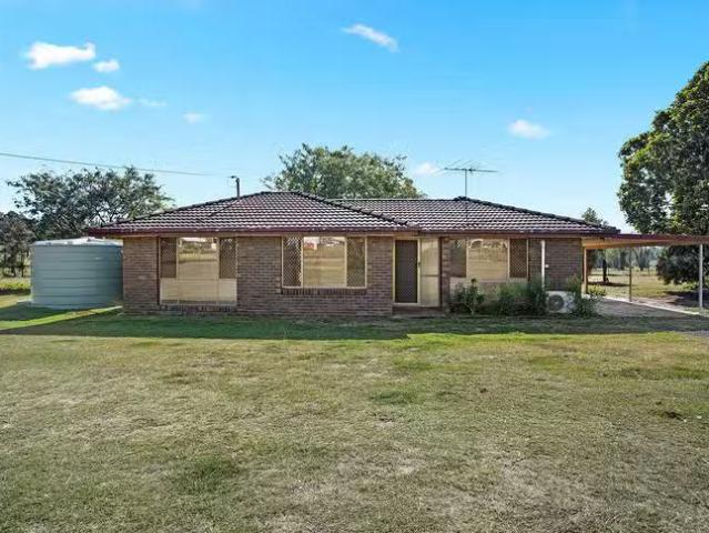 15 Mountain View Drive, Plainland, QLD 4341