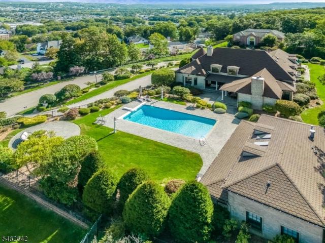 15 Mountainview Ct