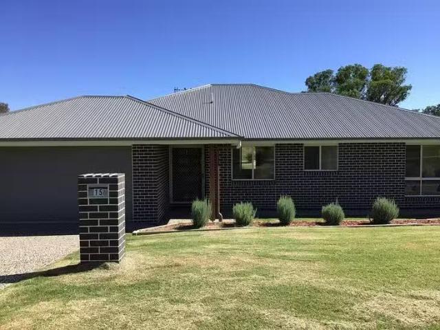 15 Natasha Drive, Warwick, QLD 4370