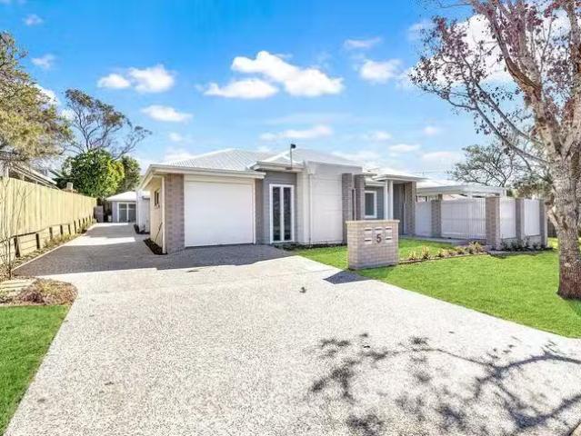 1/5 Noll Street, Kearneys Spring, QLD 4350