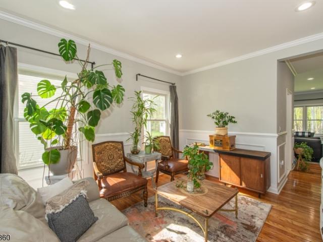 15 Norman Ave