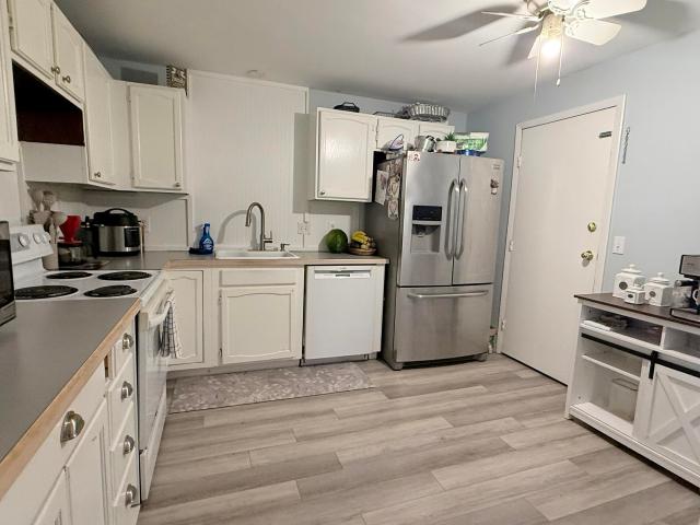 15 Oak Neck Road APT 16 35