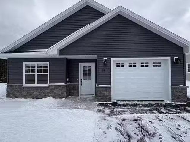 15 Oxford Court, Valley, NS, B6L 4G1 house for sale Listing.