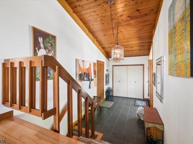 15 Palatine Rd